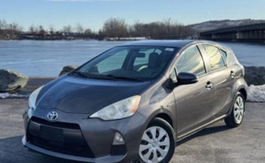 2013 Toyota Prius C TWO
