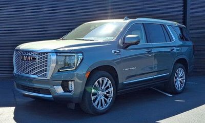 2024 GMC Yukon Denali