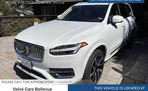 2023 Volvo XC90 Plus Bright