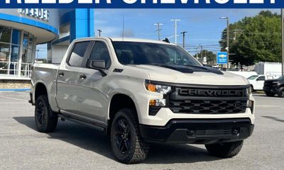 2026 Chevrolet Silverado Trail Boss Custom