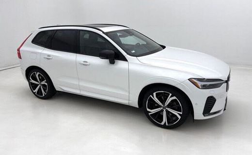 2023 Volvo XC60 Ultimate Dark