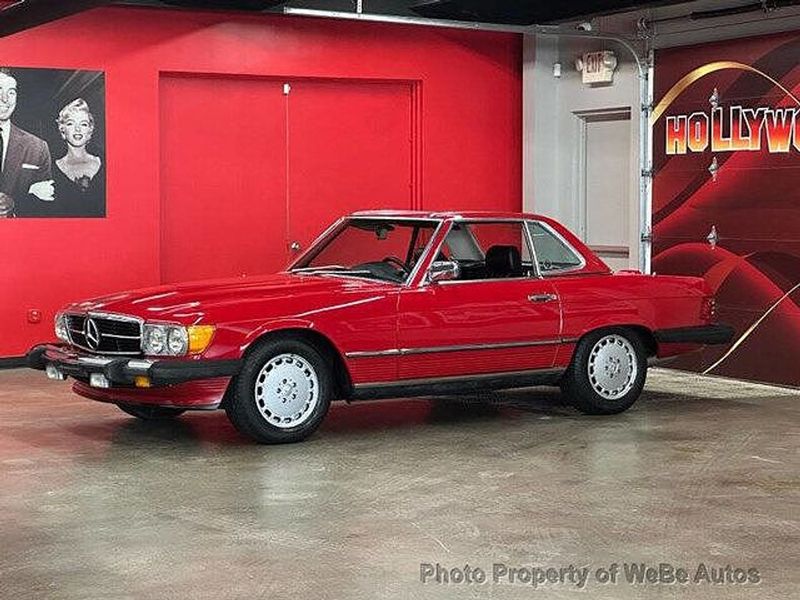 1989 Mercedes-Benz 560 — a typically priced live listing