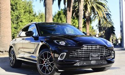 2021 Aston Martin DBX