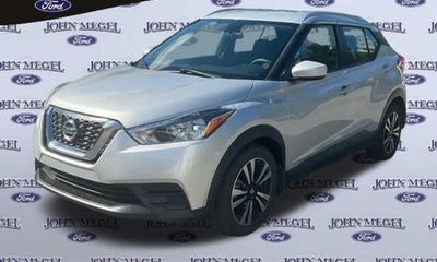 2019 Nissan Kicks S