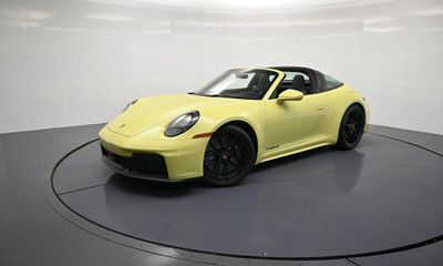 2025 Porsche 911 Targa 4 GTS
