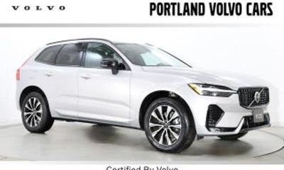2025 Volvo XC60 Core