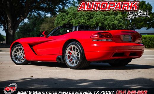 2004 Dodge Viper