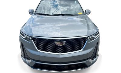 2023 Cadillac XT6 Premium Luxury