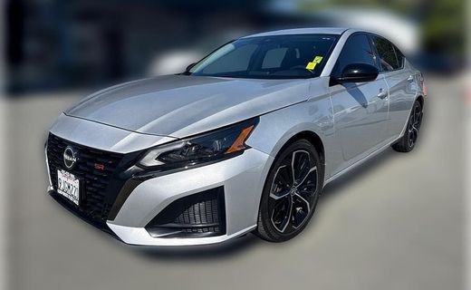 2023 Nissan Altima SR