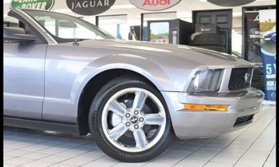 2006 Ford Mustang Premium