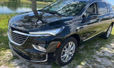 2022 Buick Enclave Premium