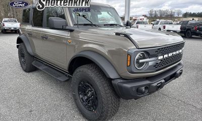 2026 Ford Bronco Badlands