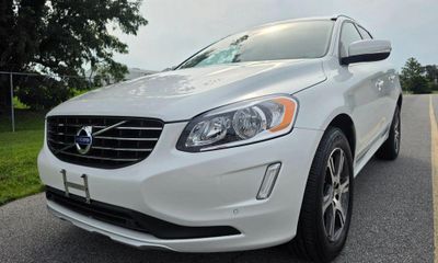 2015 Volvo XC60 Premier R