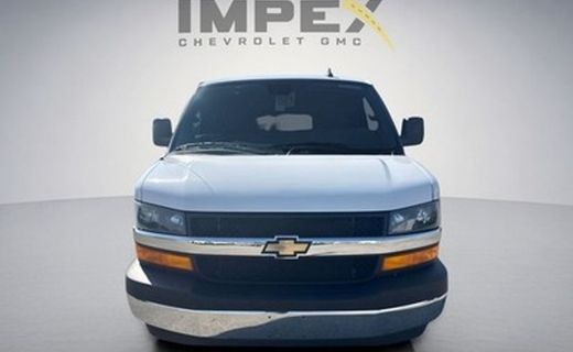 2025 Chevrolet Express LT EXT