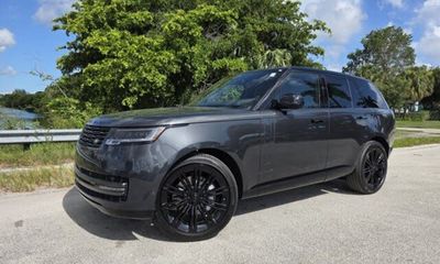 2026 Land Rover Range SE