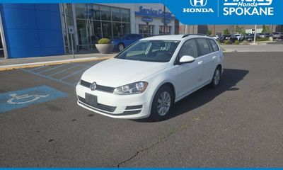 2016 Volkswagen Golf Sportwagen 1 8 TSI