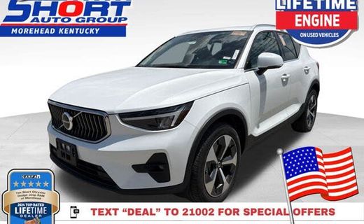 2023 Volvo XC40 Plus Bright