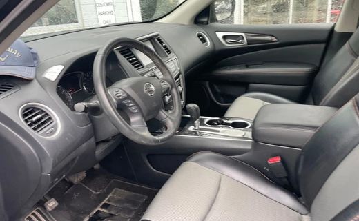 2020 Nissan Pathfinder SV