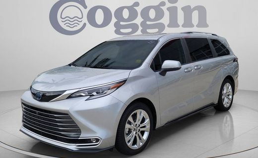 2023 Toyota Sienna Platinum
