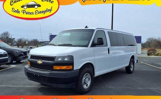 2022 Chevrolet Express LS EXT