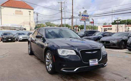 2016 Chrysler 300 Limited