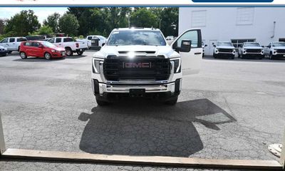 2026 GMC Sierra HD Pro