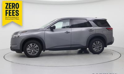 2024 Nissan Pathfinder S