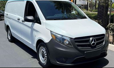 2022 Mercedes-Benz Metris Base