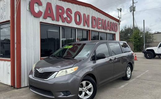 2011 Toyota Sienna