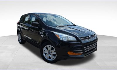 2014 Ford Escape S