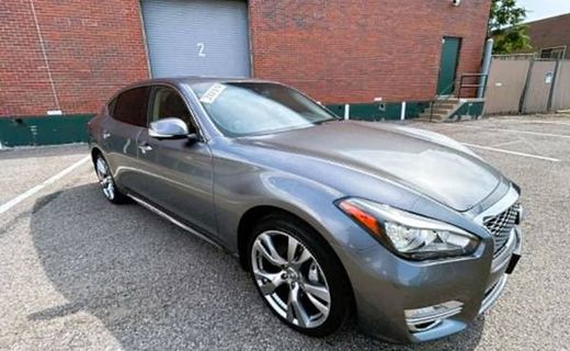 2019 Infiniti Q70L 37 Luxe