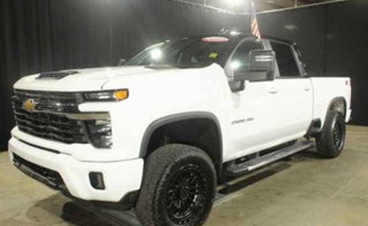 2025 Chevrolet Silverado HD LT