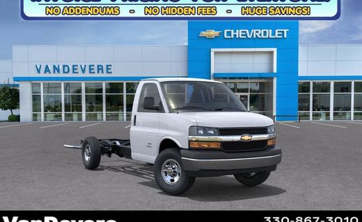 2026 Chevrolet Express 3500 Cutaway 159