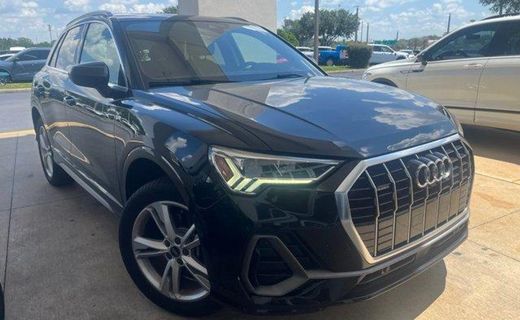 2022 Audi Q3