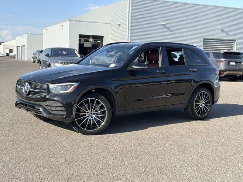 Representative 2023 BMW 330e photo