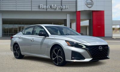2024 Nissan Altima SR