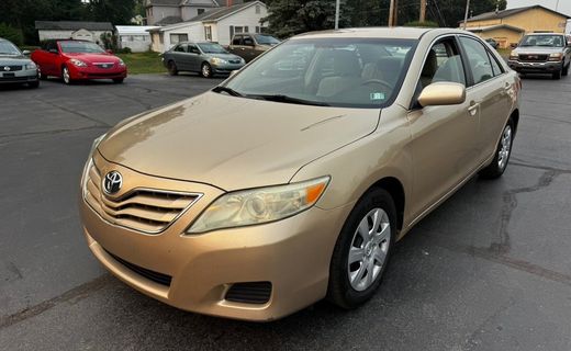 2010 Toyota Camry LE
