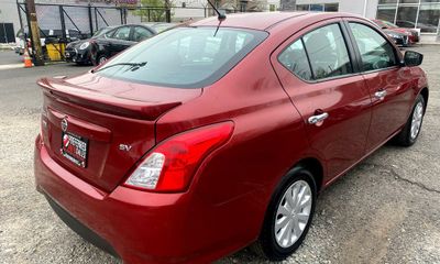 2019 Nissan Versa SV