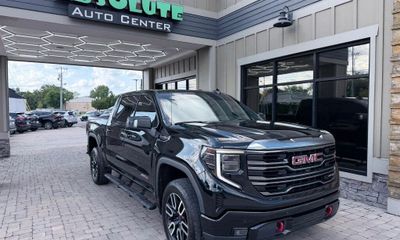 2022 GMC Sierra AT4