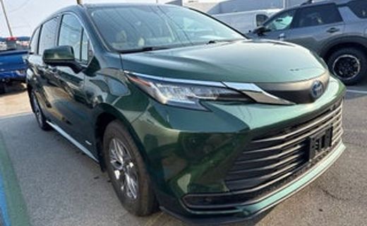 2021 Toyota Sienna LE