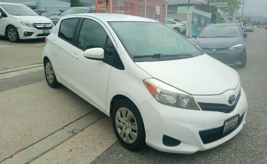 2014 Toyota Yaris LE