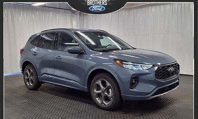 2024 Ford Escape ST Line Select