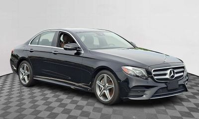 2018 Mercedes-Benz E-Class E300 4M