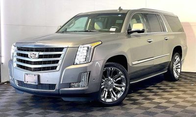 2019 Cadillac Escalade ESV Premium Luxury