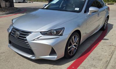 2019 Lexus IS 300