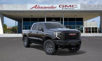 2026 GMC Sierra SLT