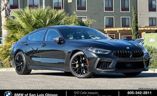 2023 BMW M8