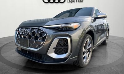 2026 Audi SQ5 Quattro Premium Plus