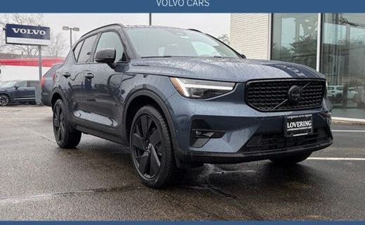 2026 Volvo XC40 Ultra Black Edition
