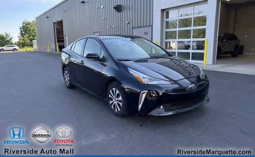 2022 Toyota Prius XLE